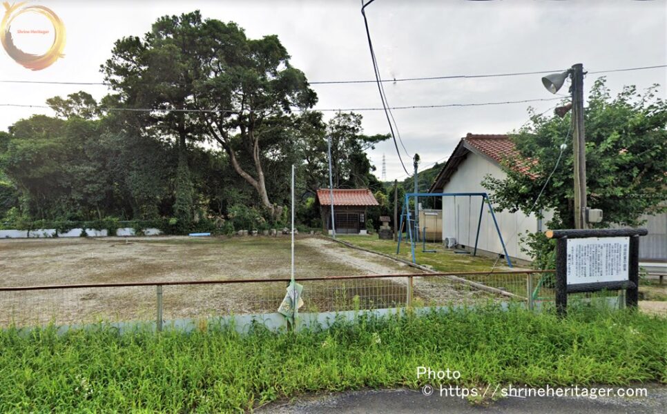 阿弥陀堂〈保知石の比布智神社旧跡〉（出雲市芦渡町） Shrineheritager